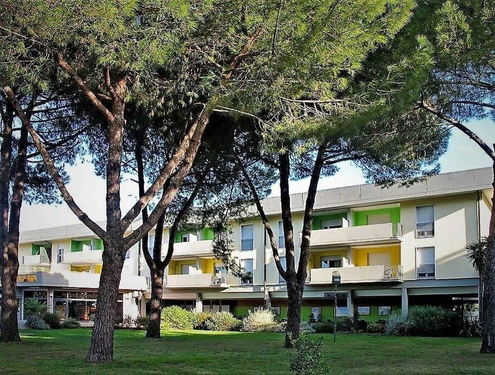 Residenza Alberghiera Italia Luni Italia