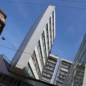 Serendipity 2*, Mediolan Włochy