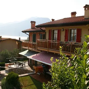 Residenza Cristina Aparthotel Brenzone sul Garda